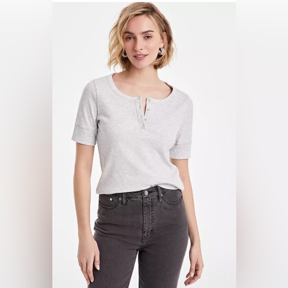 On 34th
Women's Short Sleeve Ribbed Henley Tee